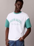 Λευκό Άνετο T-shirt Με Varsity Λογότυπο  Άνδρας