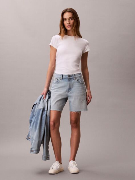 Denim 90s Washed 6" Inseam Denim Shorts  Women