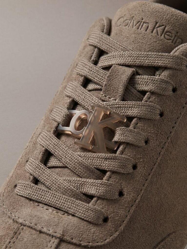 Καφέ Σουέτ Sneakers Με Signature Λογότυπο  Άνδρας