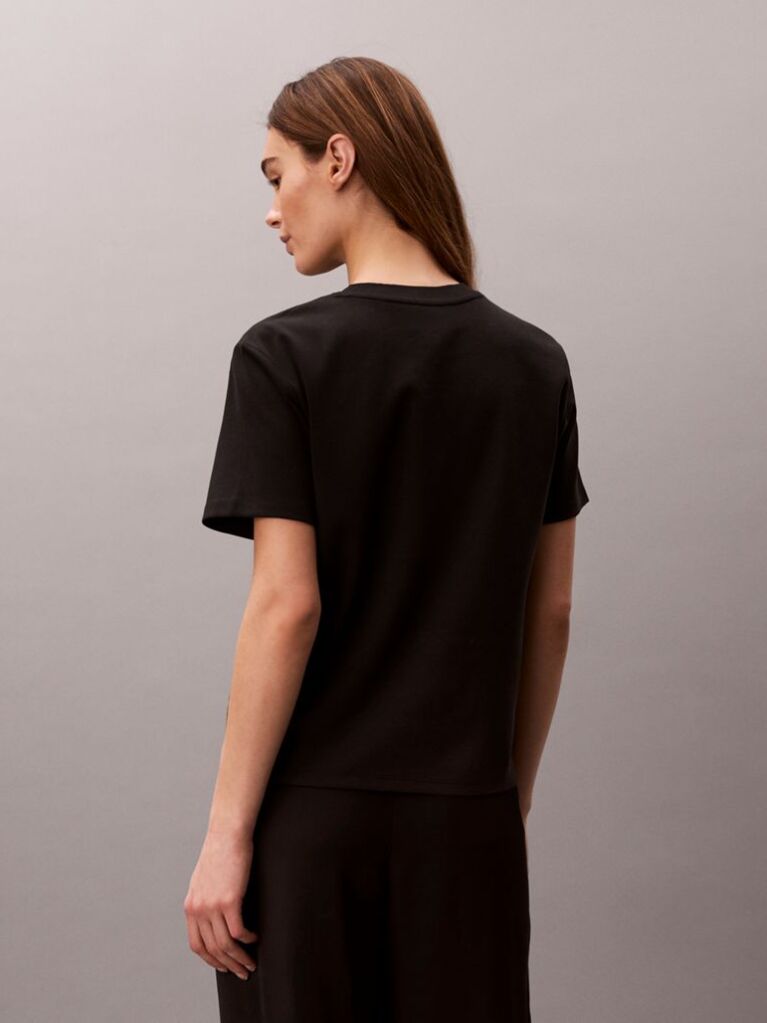 Μαύρο T-Shirt Με Mock Λαιμόκοψη  Γυναίκα