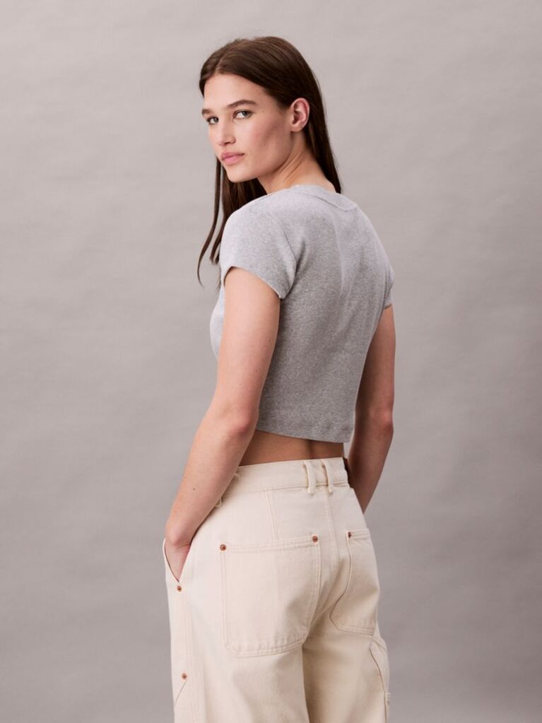 Γκρι Cropped T-shirt Με Μονόγραμμα Σε Στενή Γραμμή  Γυναίκα