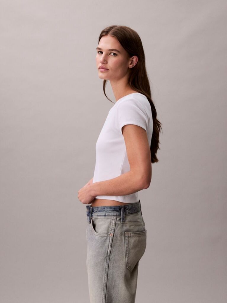 Λευκό T-Shirt Σε Slim Γραμμή Και Βαμβακερό Ριμπ  Γυναίκα