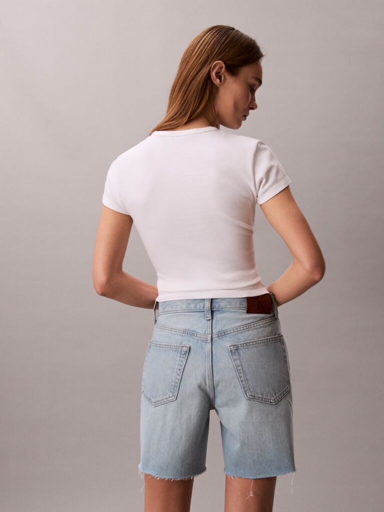 Denim 90s Washed 6" Inseam Denim Shorts  Women
