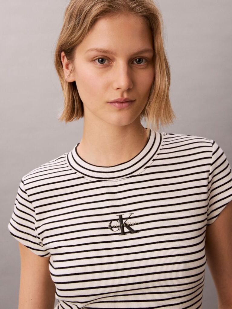 Μαύρο Ριγέ Ριπ T-shirt Με Slim Γραμμή  Γυναίκα