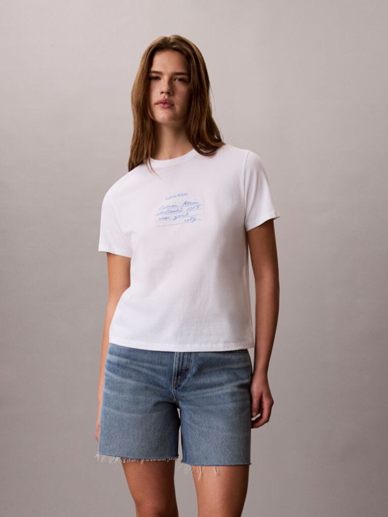 Λευκό T-Shirt Με Χειρόγραφο Γραφικό Σχέδιο Και Στρογγυλή Λαιμόκοψη  Γυναίκα
