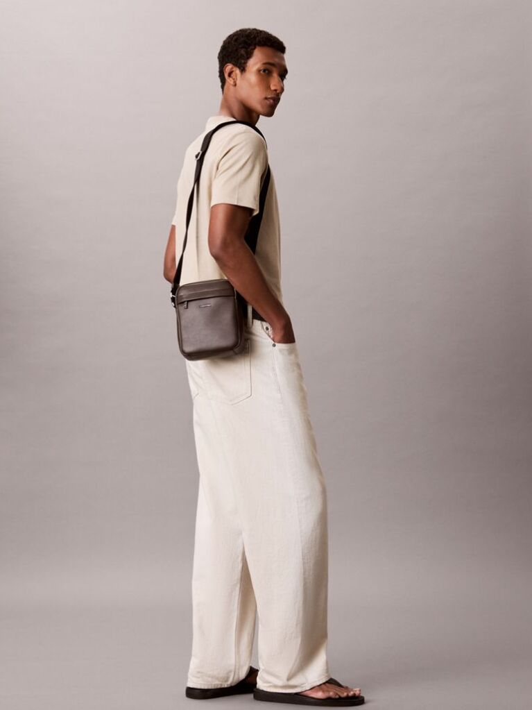 Brown Micro Pebble Reporter Bag  Men