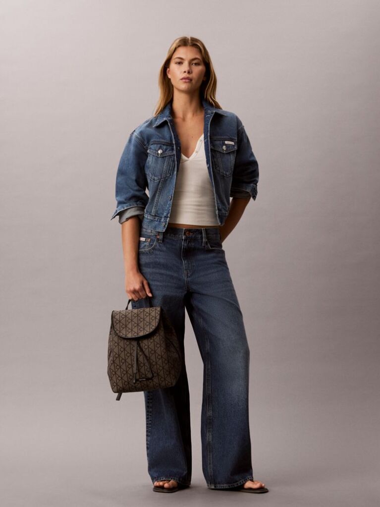 Multi Σακίδιο Πλάτης Με Καπάκι Και Ζακάρ Emblem Λογότυπο  Γυναίκα