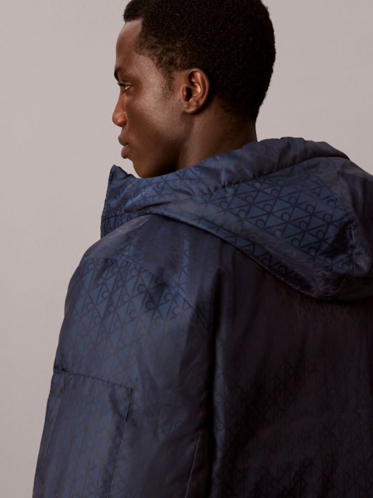 Blue Emblem Print Down Hooded Reversible Puffer Jacket  Men