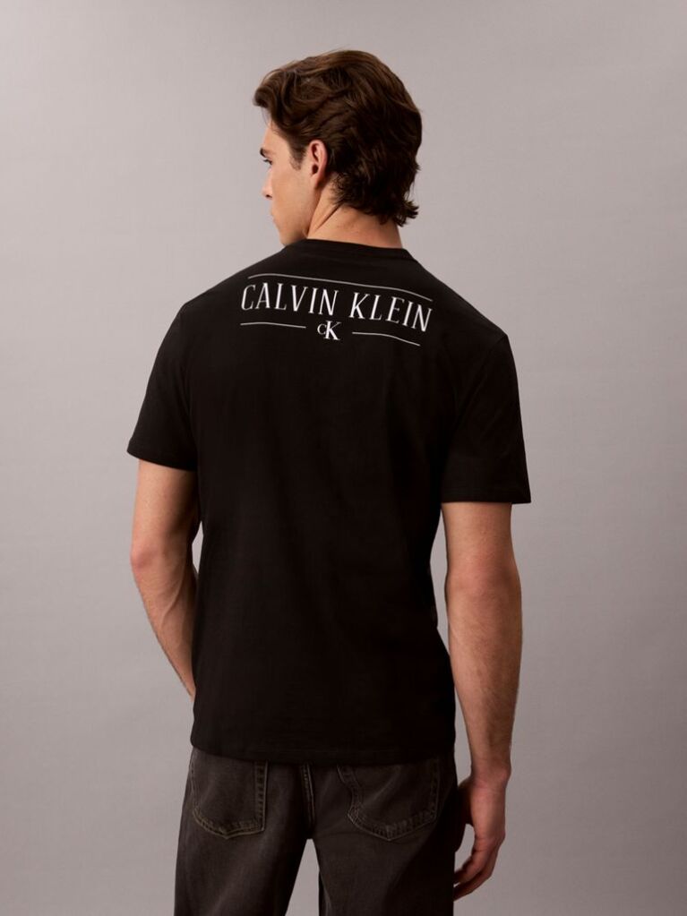Μαύρο T-Shirt Με Γραφικό Λογότυπο Στην Πλάτη Και Στρόγγυλη Λαιμόκοψη  Άνδρας