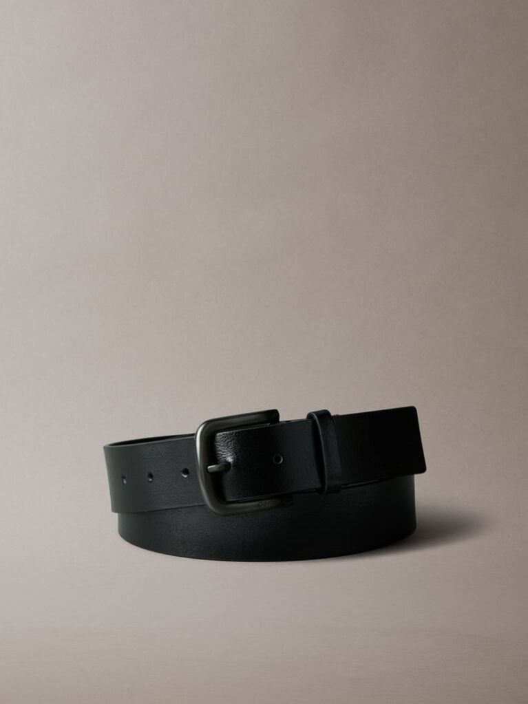 Black Round Buckle Tumbled Belt  Men