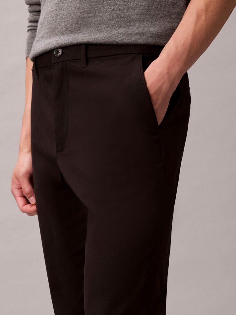 Μαύρο Chino Παντελόνι Σε Slim Γραμμή Από Σατέν  Άνδρας
