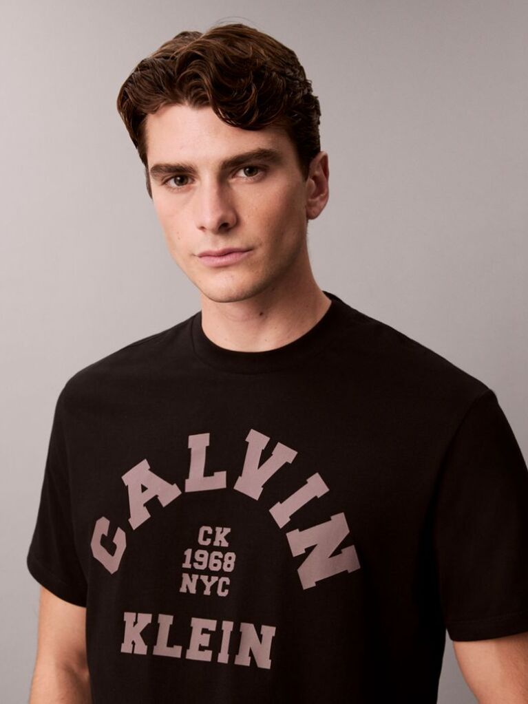 Black Varsity Logo Graphic Relaxed T-Shirt  Men
