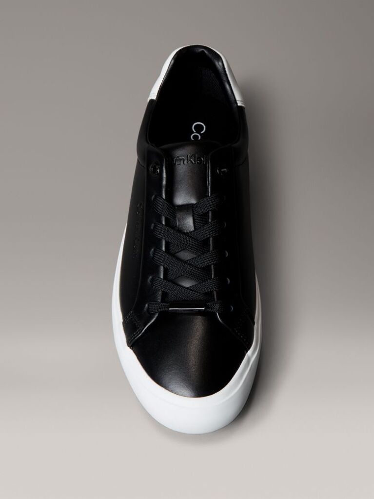 Μαύρο Δερμάτινα Sneakers  Με Ανάγλυφο Λογότυπο  Γυναίκα