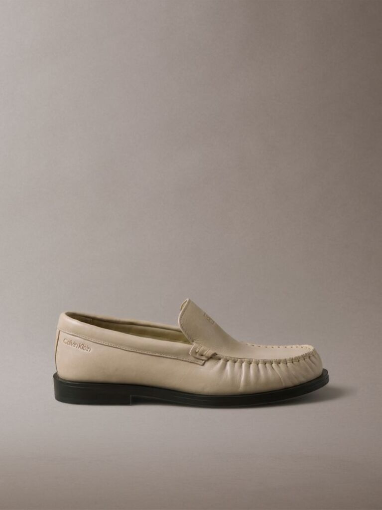 Μπεζ Thea - Δερμάτινα Loafers Με Πιέτες  Γυναίκα