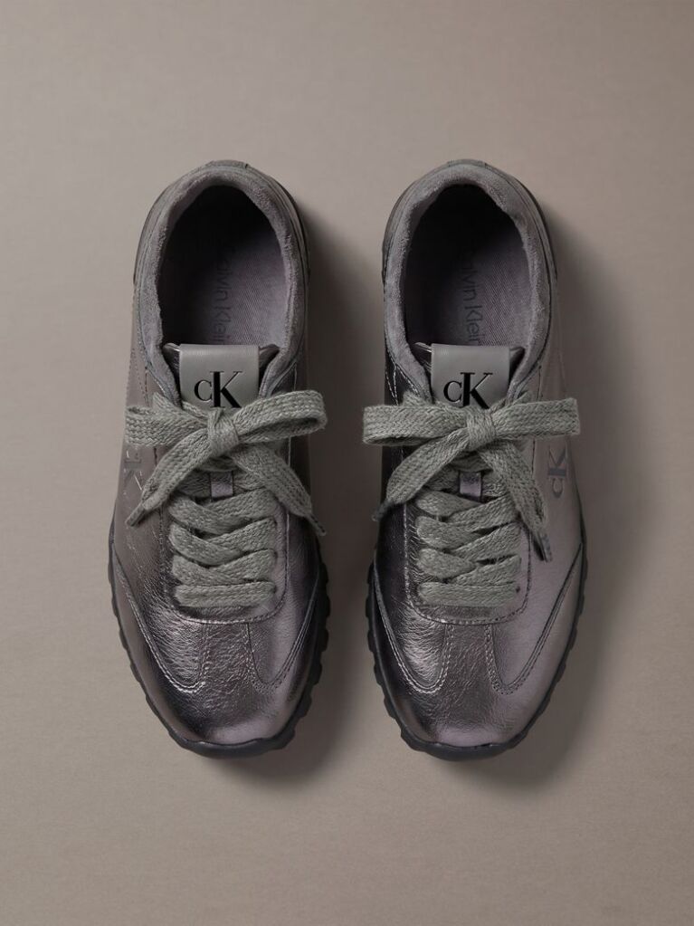 Γκρι Χαμηλά Sneakers Με Λάμψη  Γυναίκα