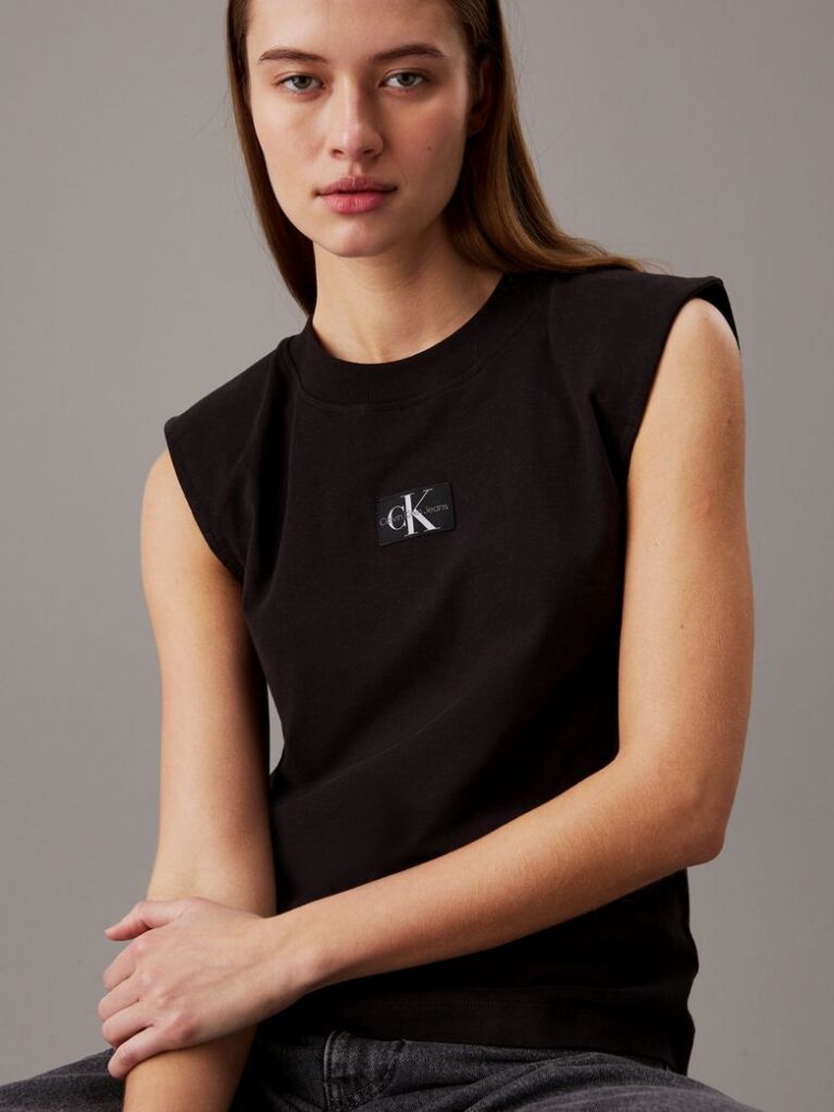 Μαύρο Άνετο Αμάνικο T-shirt  Γυναίκα