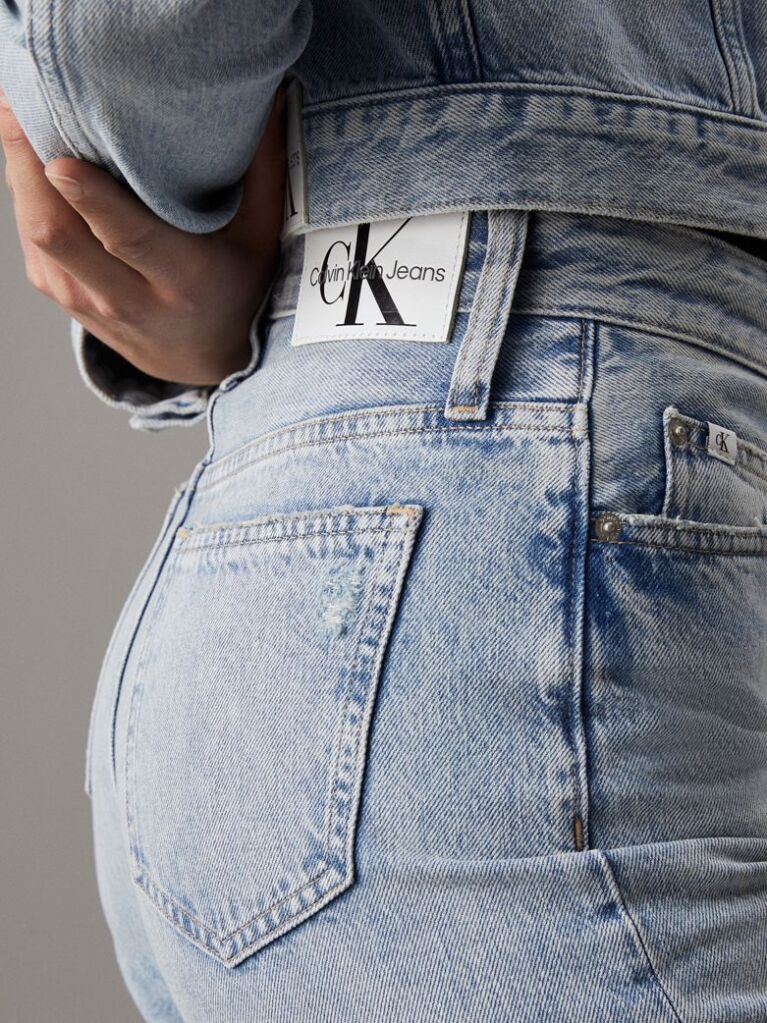 Denim Ψηλόμεσο Τζιν Με Άνετη Γραμμή  Γυναίκα