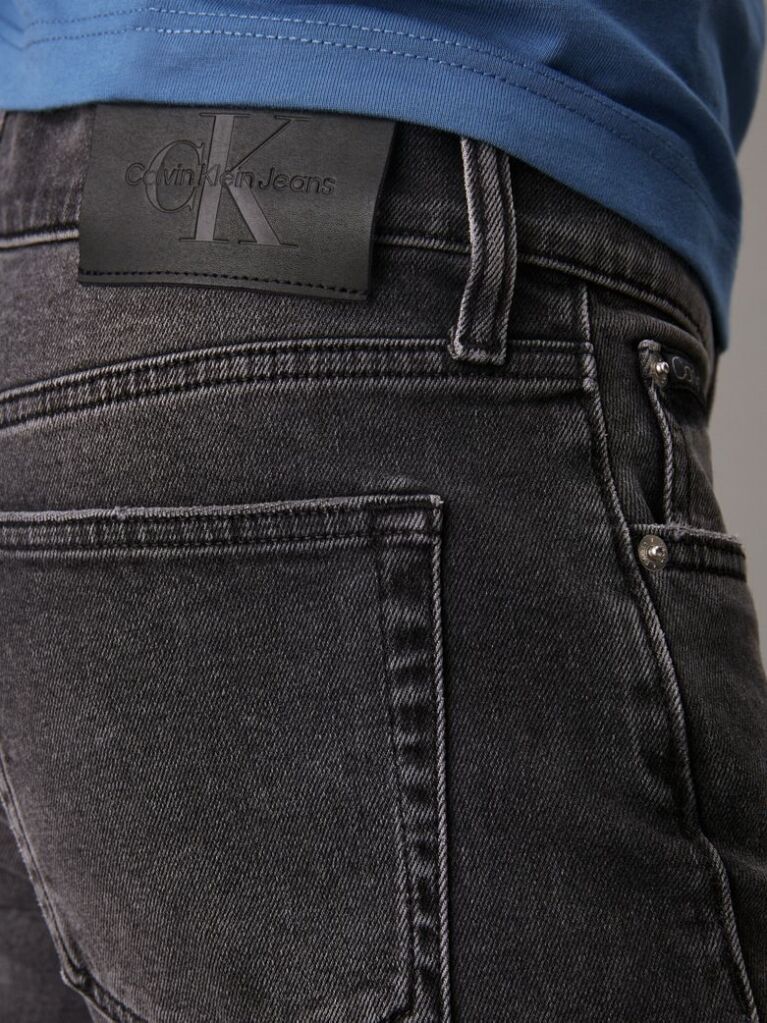 Μαύρο Slim Τζιν Με Tapered Εφαρμογή  Άνδρας