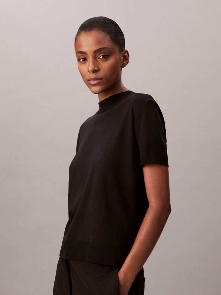 Μαύρο T-Shirt Από Lyocell Με Όρθιο Γιακά  Γυναίκα