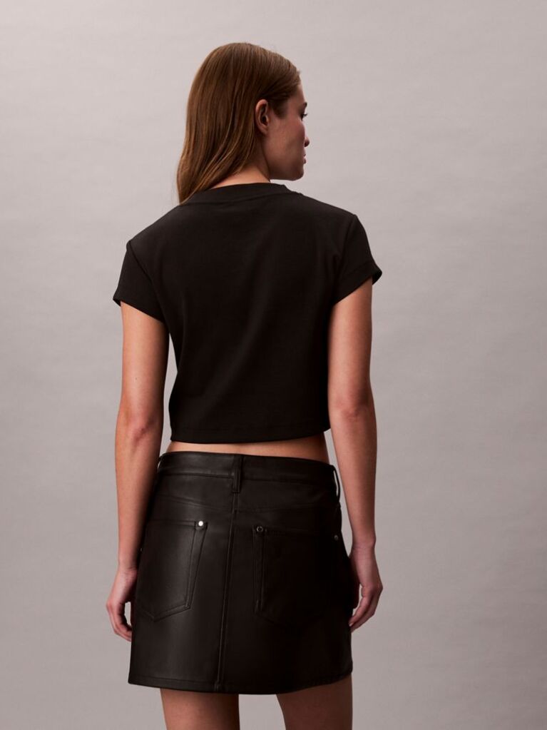 Μαύρο Cropped T-shirt Με Μονόγραμμα Σε Στενή Γραμμή  Γυναίκα