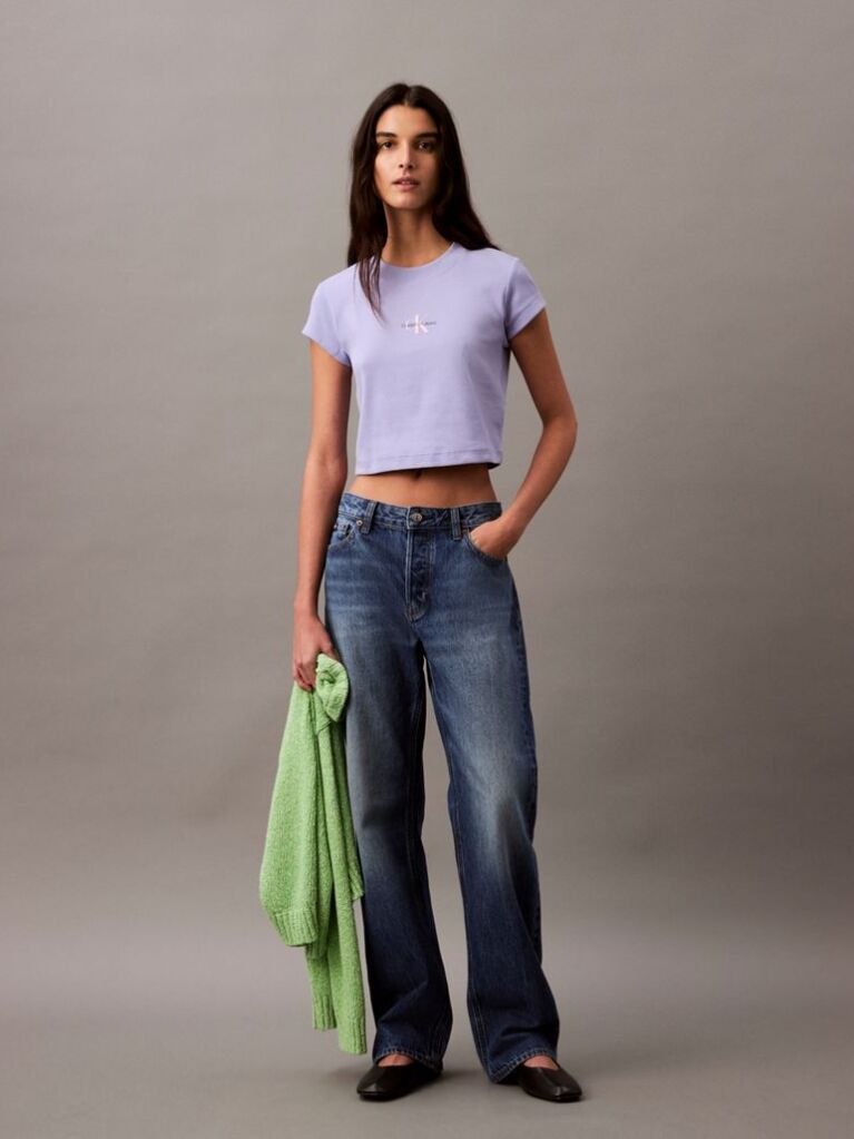 Μοβ Cropped T-shirt Με Μονόγραμμα Σε Στενή Γραμμή  Γυναίκα