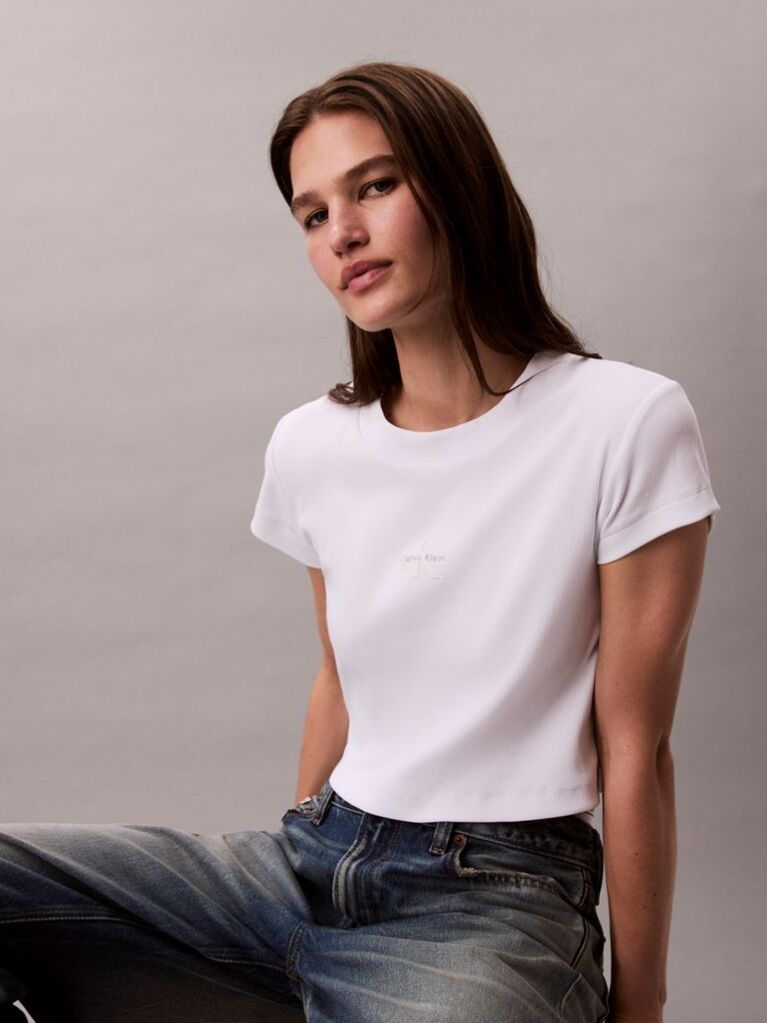 Λευκό Cropped T-shirt Με Μονόγραμμα Σε Στενή Γραμμή  Γυναίκα