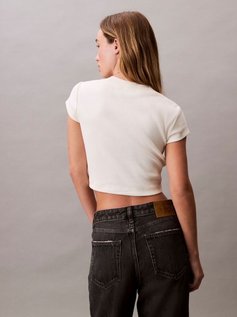 Λευκό Cropped T-shirt Με Μονόγραμμα Σε Στενή Γραμμή  Γυναίκα
