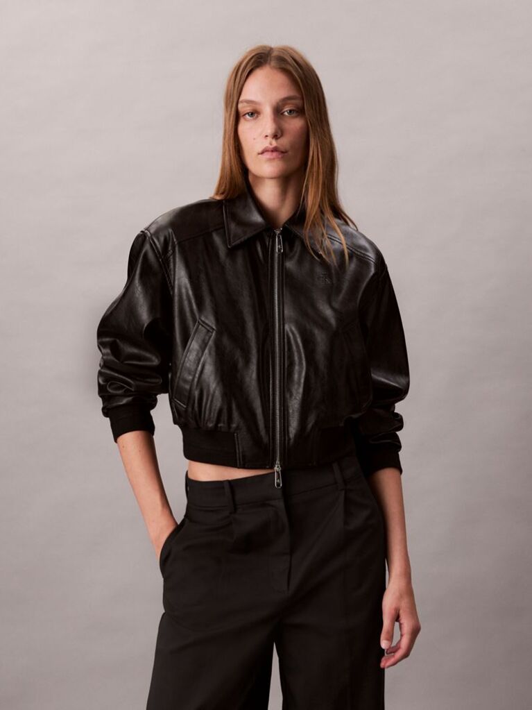 Μαύρο Cropped Bomber Τζάκετ Από Συνθετικό Δέρμα  Γυναίκα