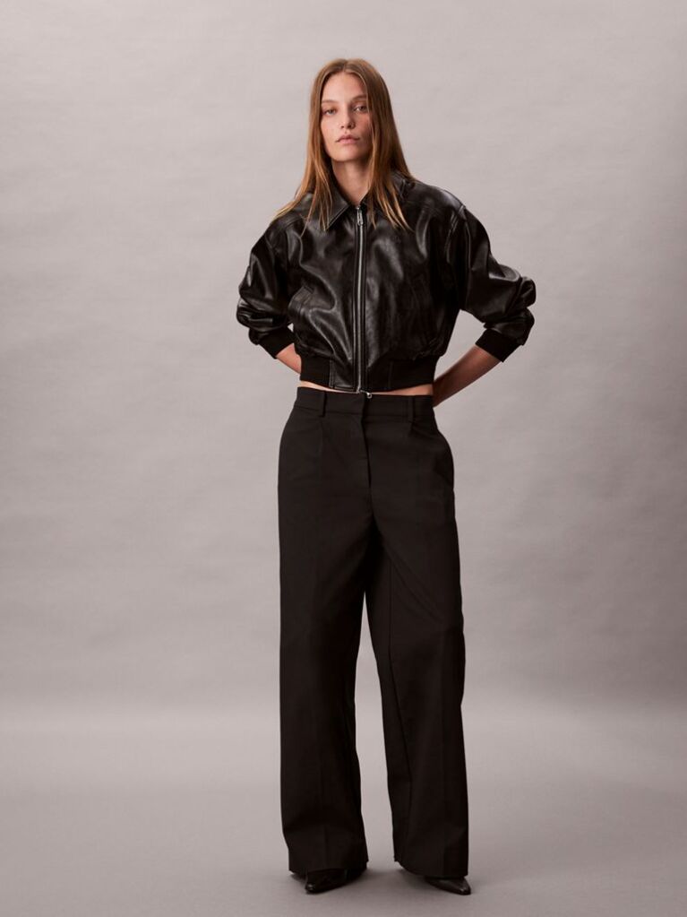 Μαύρο Cropped Bomber Τζάκετ Από Συνθετικό Δέρμα  Γυναίκα