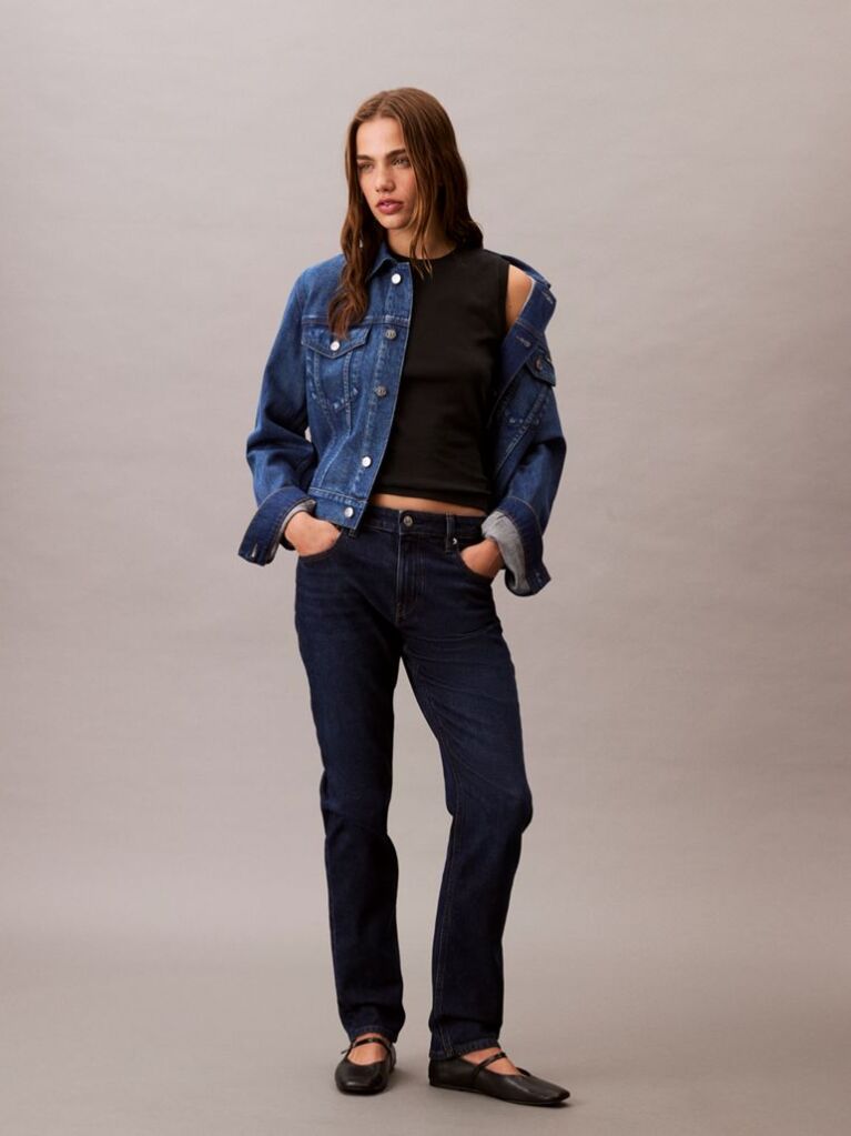 Denim Τζιν Με Slim Γραμμή Και Κανονική Μέση  Γυναίκα