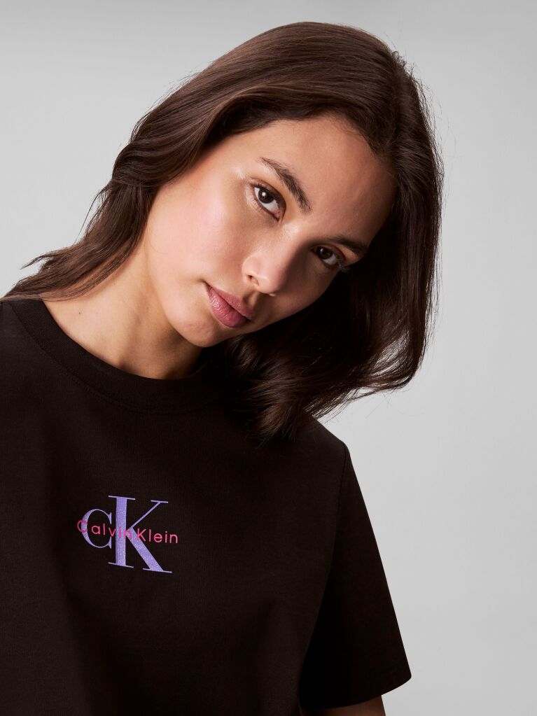Μαύρο Κοντομάνικο T-Shirt  Γυναίκα