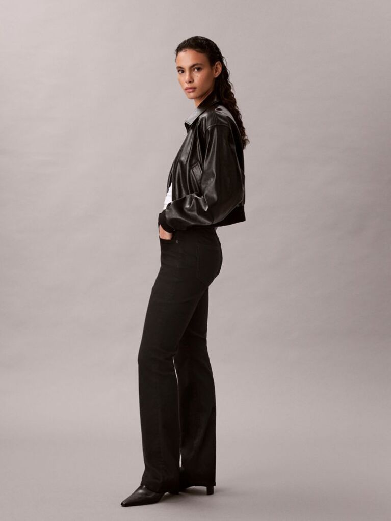 Μαύρο Bootcut Τζιν Σε Skinny Γραμμή  Γυναίκα