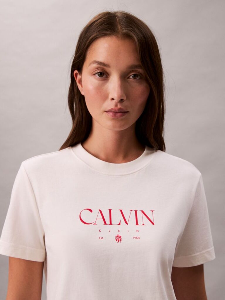 Λευκό T-Shirt Με Γραφικό Τύπωμα Και Slim Γραμμή  Γυναίκα