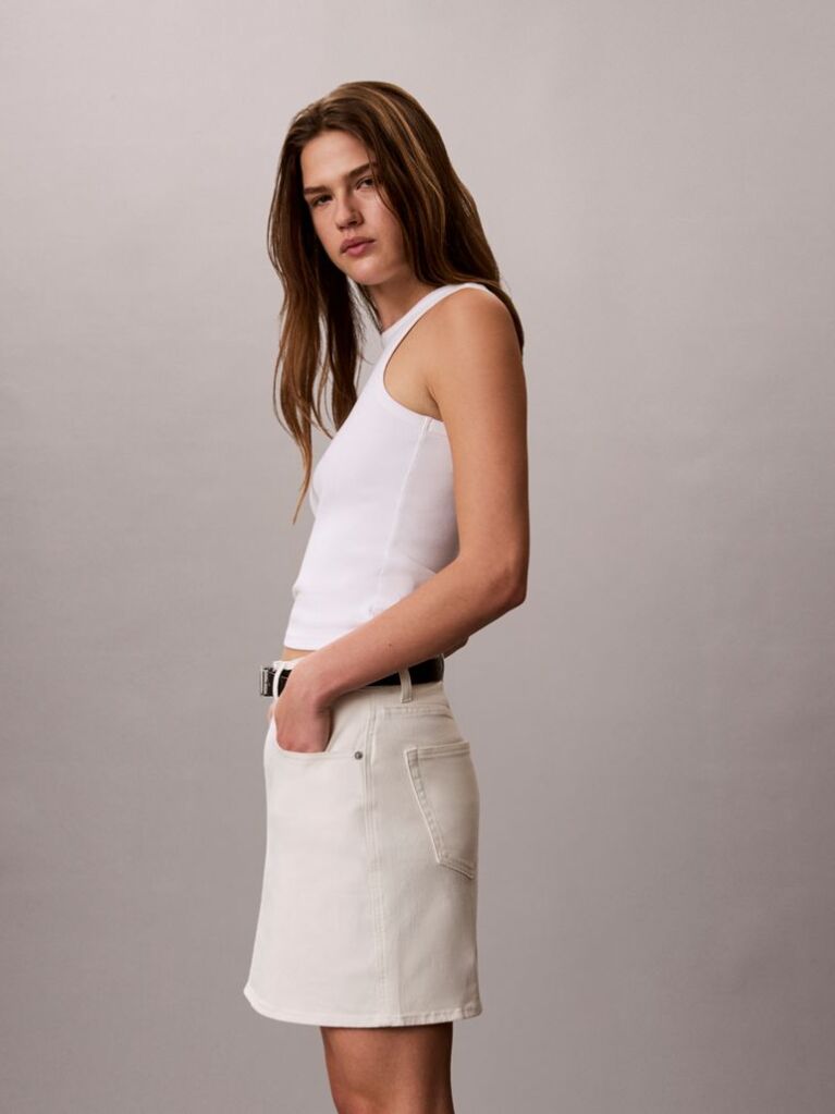 Λευκό Denim Μίνι Φούστα Με Στιλ 90s  Γυναίκα