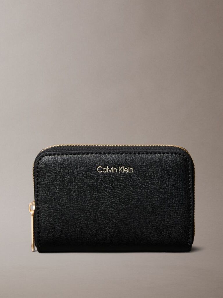 Μαύρο Τετράγωνο Πορτοφόλι Με Φερμουάρ Και Λογότυπο  Γυναίκα