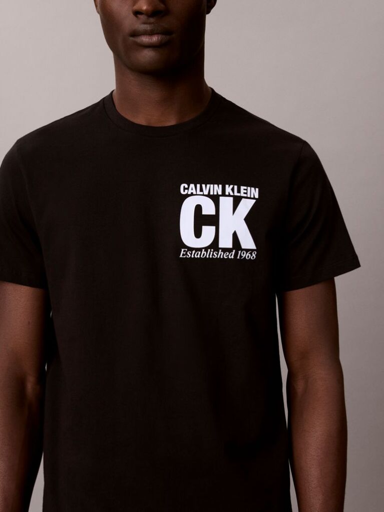 Black Short Sleeve Graphic T-Shirt  Men