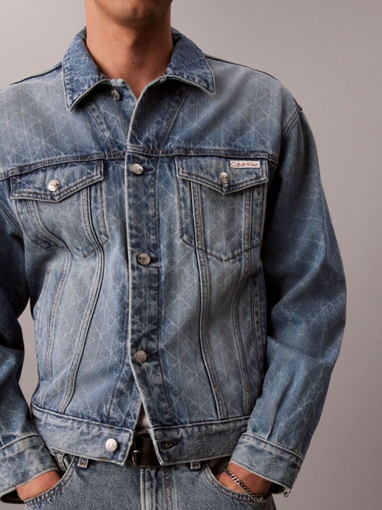 Denim 90s Denim Logo Trucker Jacket  Men