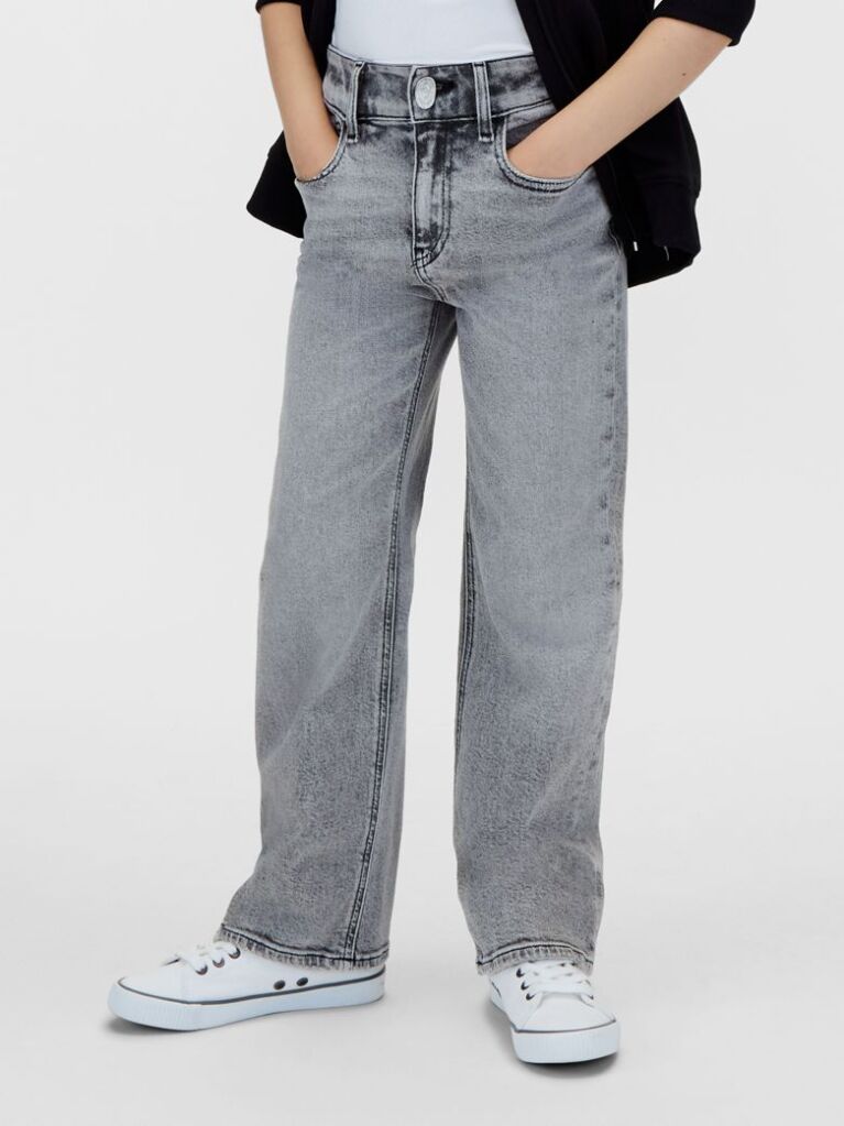 Multi From everyday favourites to style-conscious looks, Calvin Klein Jeans Kids combines quality materials and trend-perfect colours with iconic logos on directional designs  Boys
